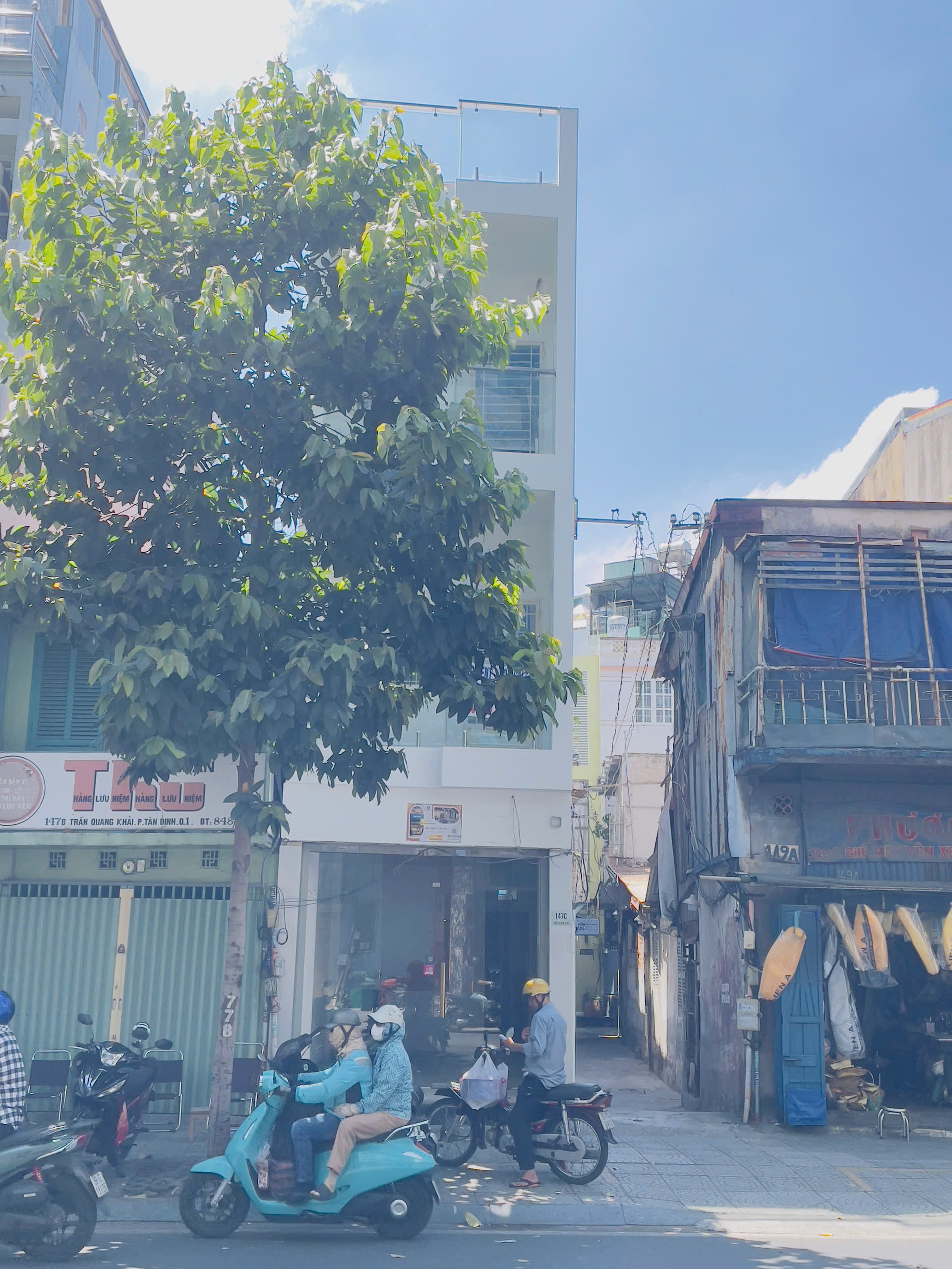 House for sale in front of 147C Tran Quang Khai, Tan Dinh Ward, District 1, corner apartment built 4 floors – 49m2 2