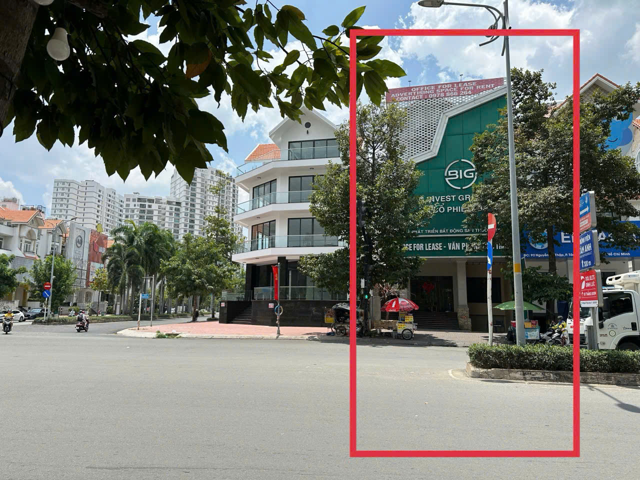 Selling or renting a house in front of 94 Nguyen Thi Thap Him Lam Residential Area, District 7 building 4 floors – 200m2