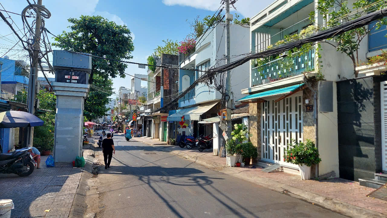 Business front house for rent at 97 Phong Phu, Ward 11, District 8 with 2 floors with 5 bedrooms – 70m2 1