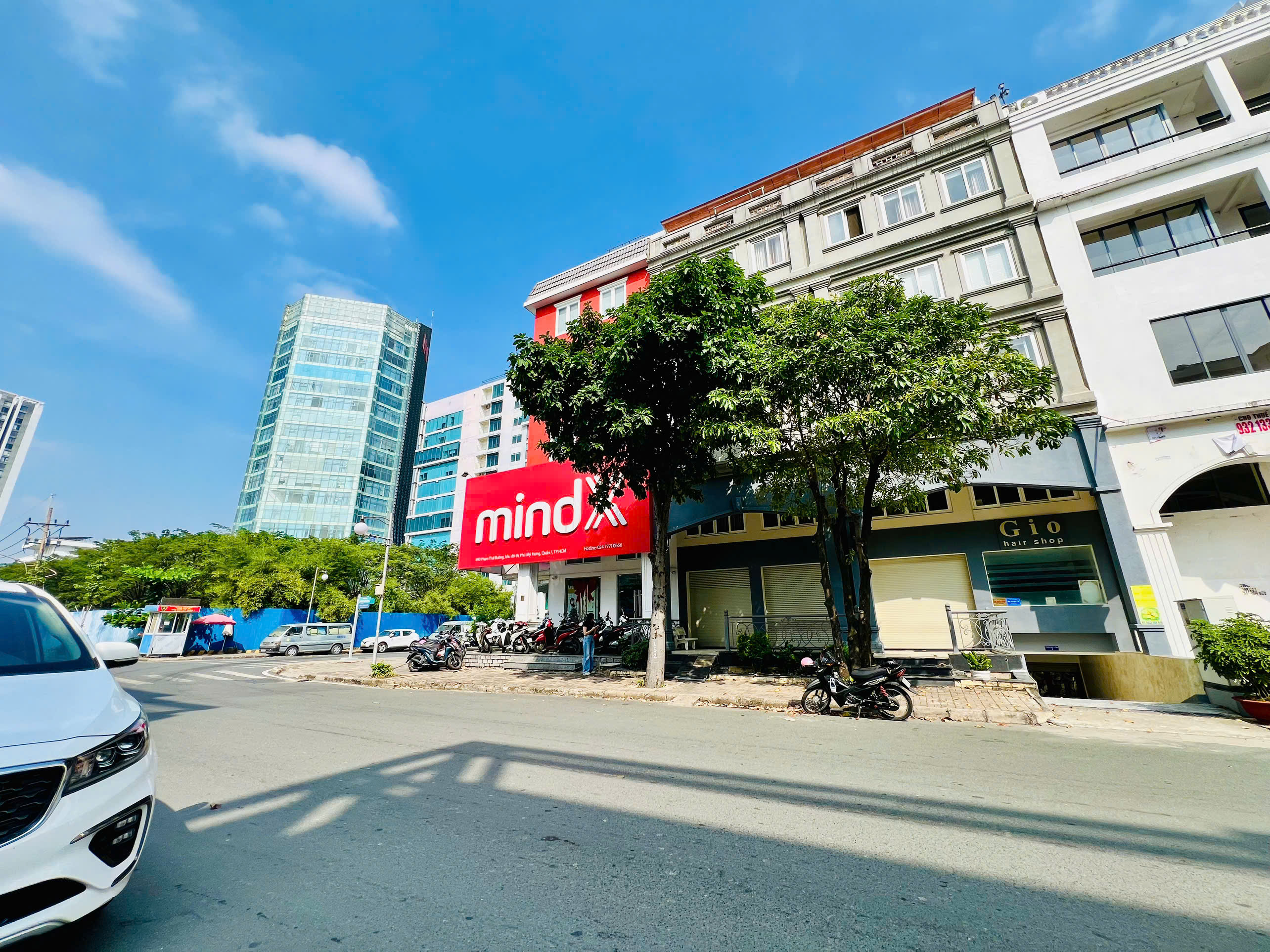 Cho thuê nhà mặt tiền Phạm Thái Bường Mỹ Toàn 1, Phú Mỹ Hưng, Quận 7 xây 6 tầng có thang máy – 216m2 6