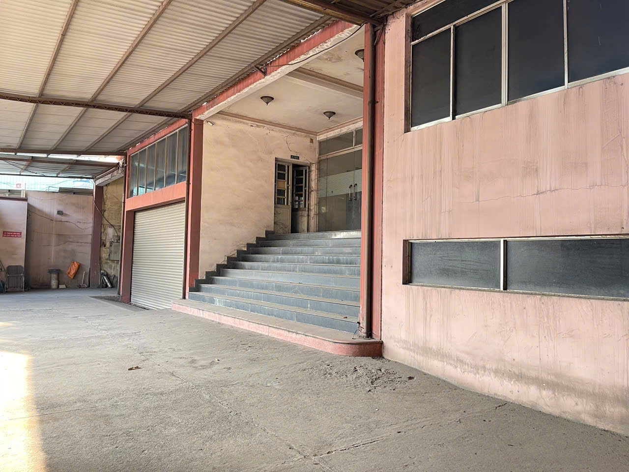 Cho thuê nhà mặt tiền Quang Trung, Phường 8, Gò Vấp xây hầm + 3 tầng diện tích lớn – 965m2 3