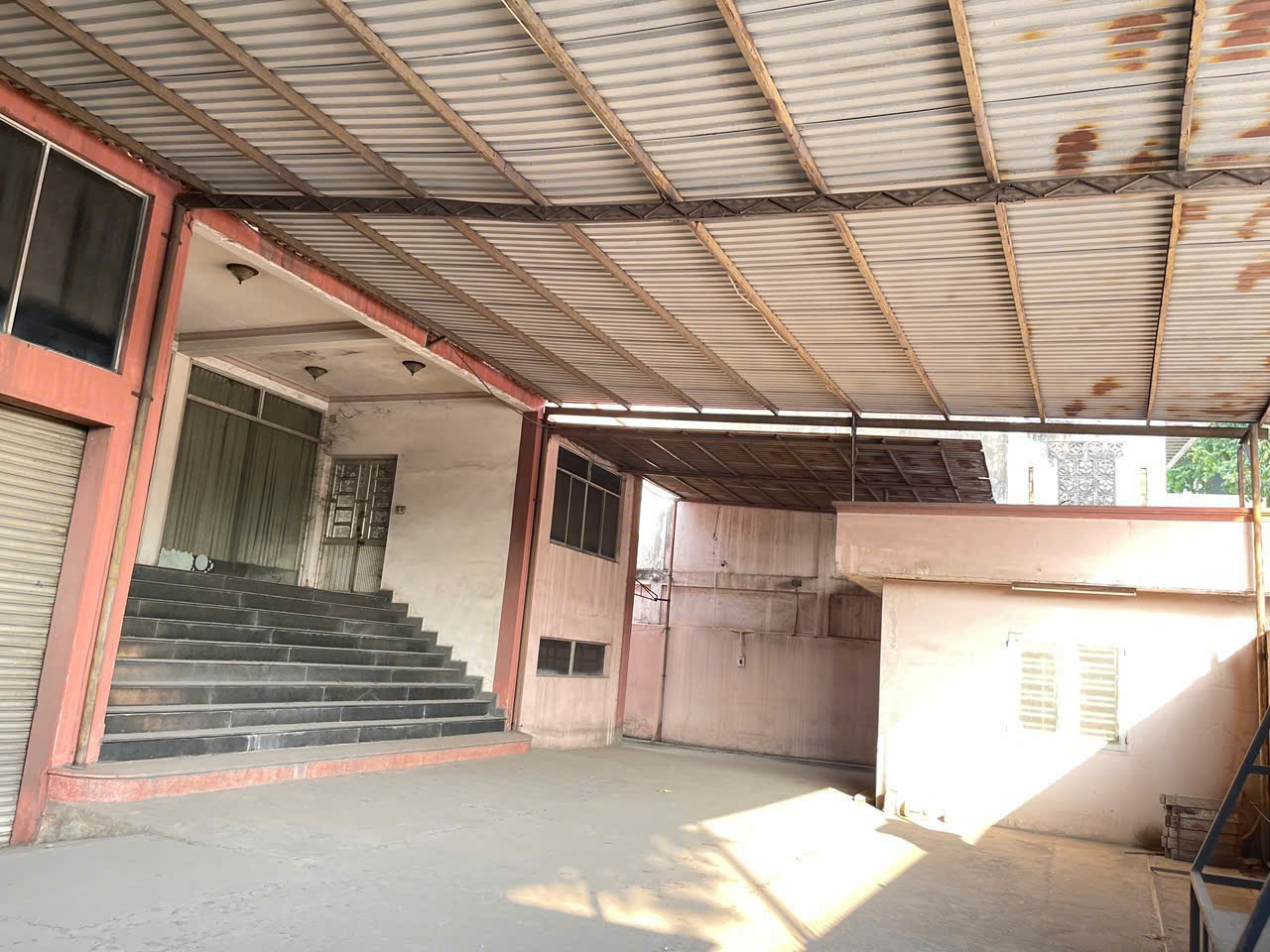 Cho thuê nhà mặt tiền Quang Trung, Phường 8, Gò Vấp xây hầm + 3 tầng diện tích lớn – 965m2 1