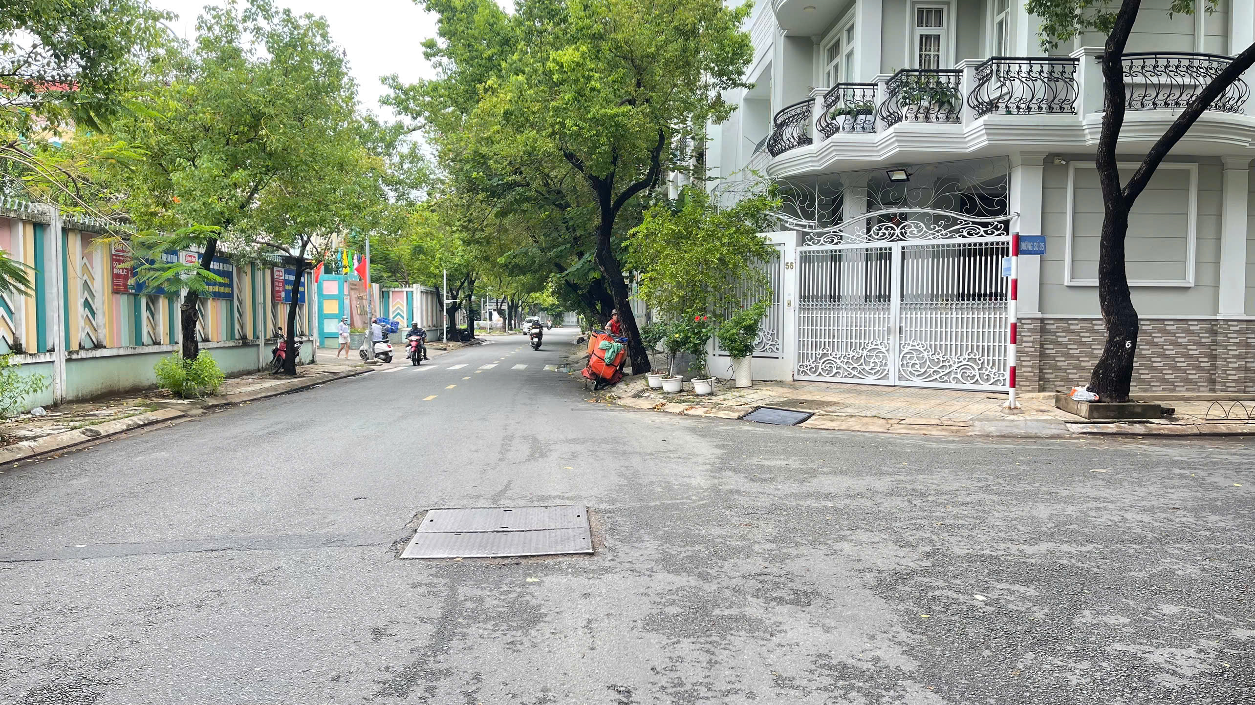Townhouse for sale on Street 23, An Phu Hung Residential Area, District 7, beautiful corner apartment built with 6 floors with basement – 108m2 5