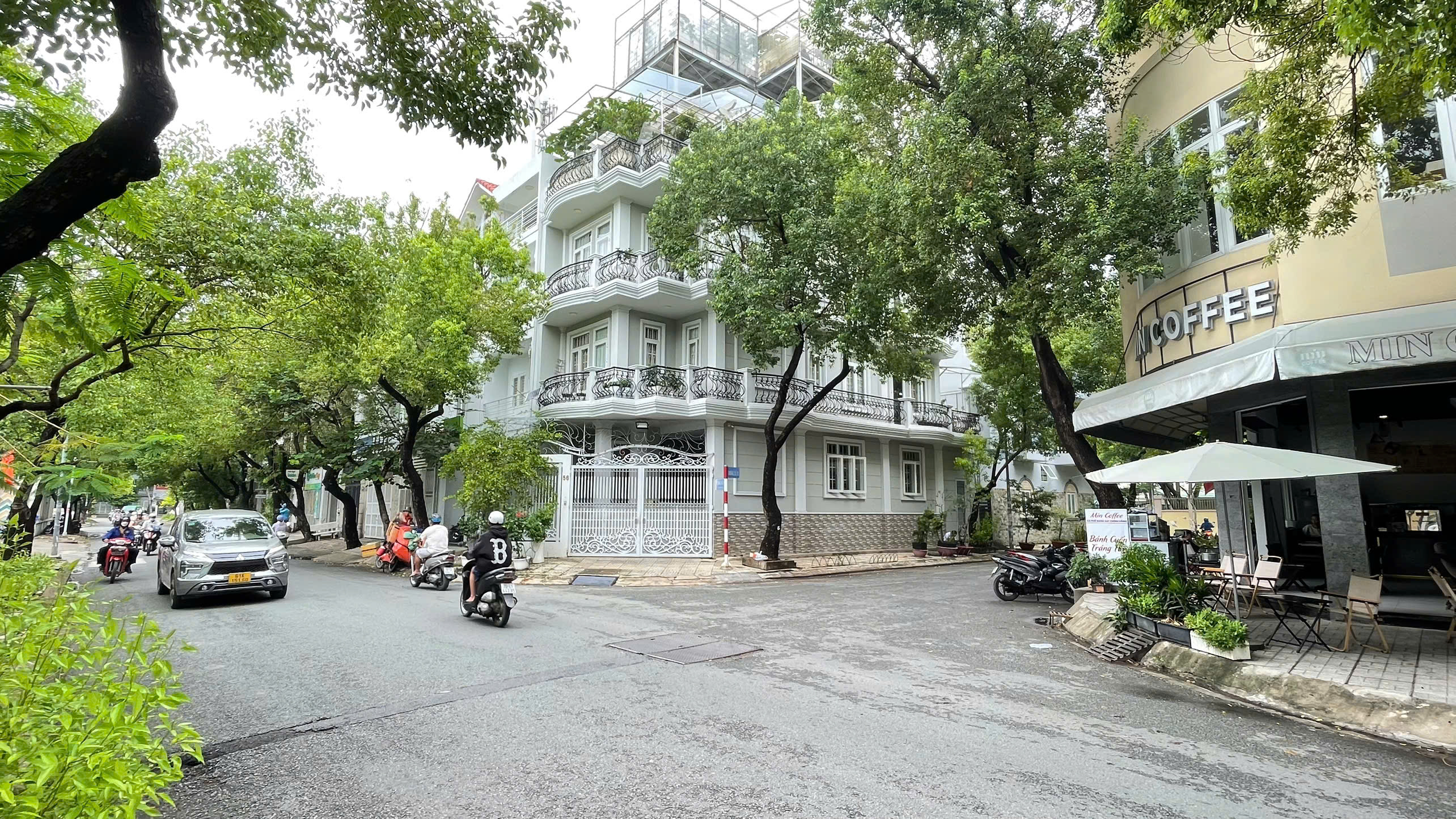 Townhouse for sale on Street 23, An Phu Hung Residential Area, District 7, beautiful corner apartment built with 6 floors with basement – 108m2 2
