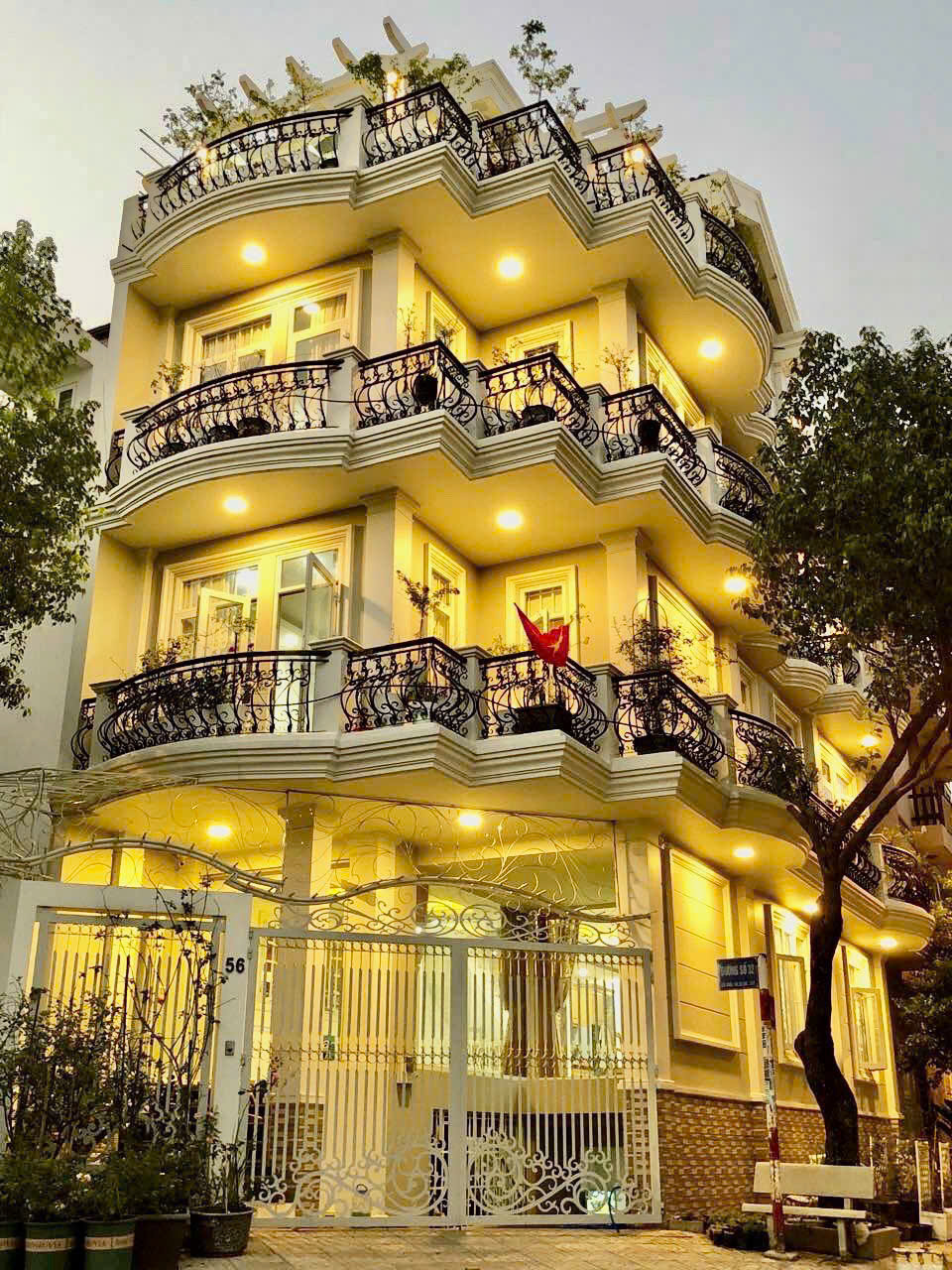 Townhouse for sale on Street 23, An Phu Hung Residential Area, District 7, beautiful corner apartment built with 6 floors with basement – 108m2 1