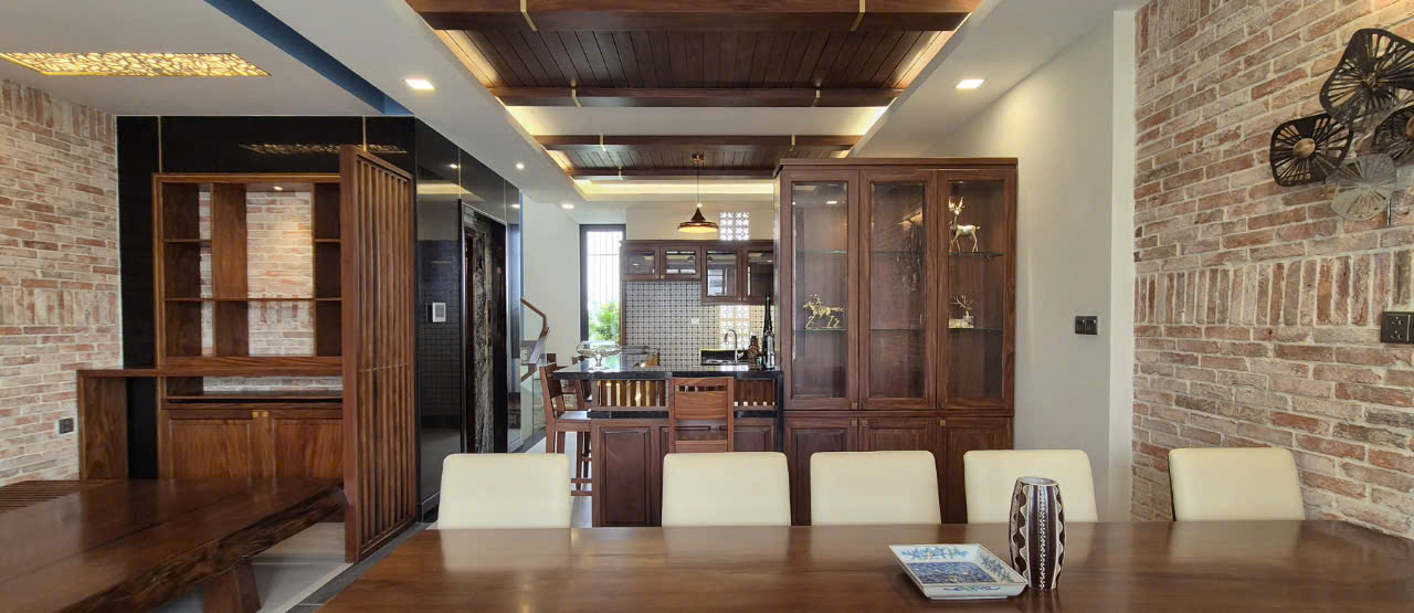 Cho thuê nhà mặt tiền Hưng Gia 5 Phú Mỹ Hưng, Quận 7 xây 6 tầng có 3 phòng ngủ, thang máy, đường lớn 7