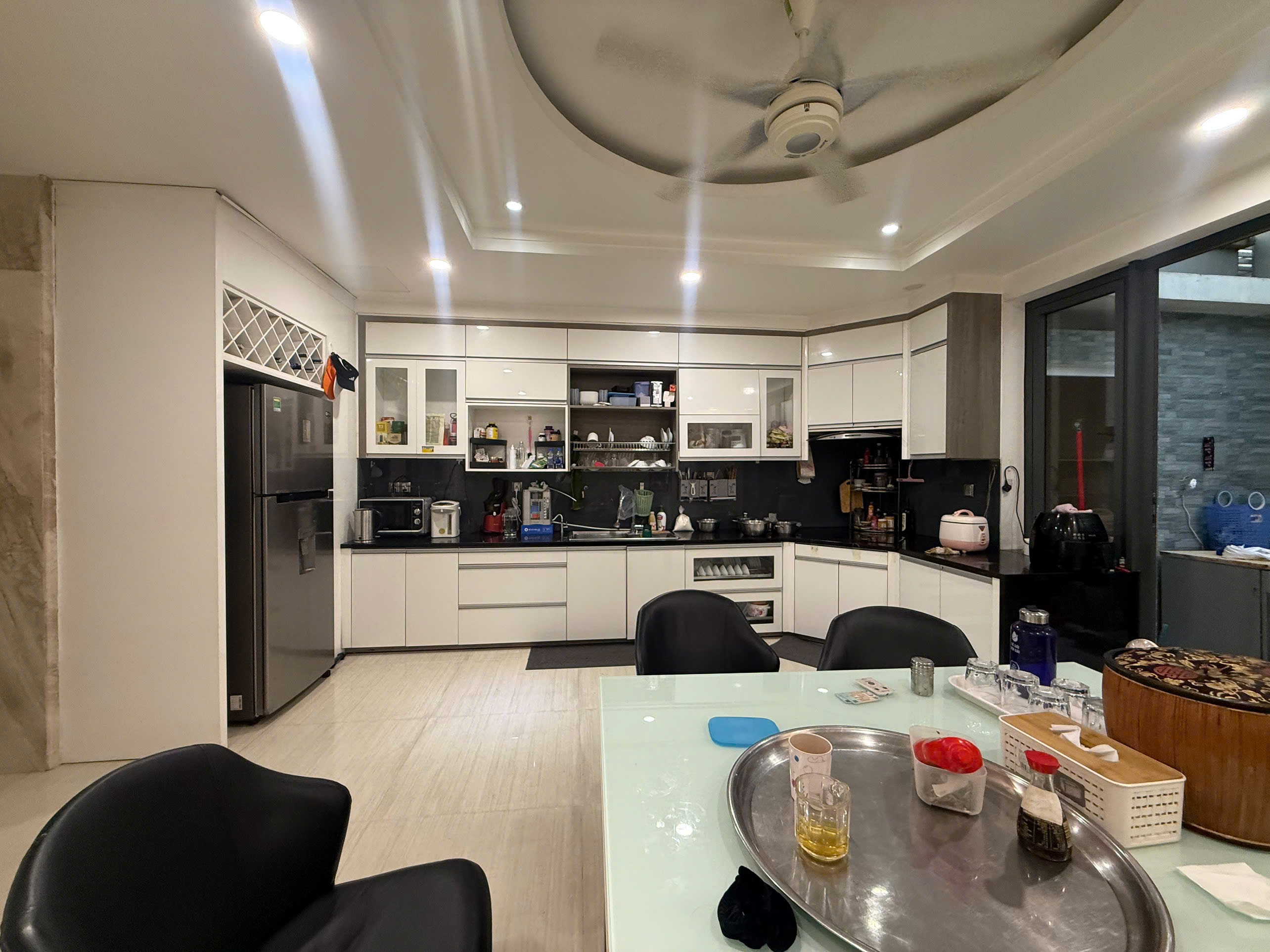 Cho thuê nhà phố KDC Him Lam Quận 7 xây hầm + 3 lầu nhà mới thiết kế 4 phòng ngủ – 100m2 6