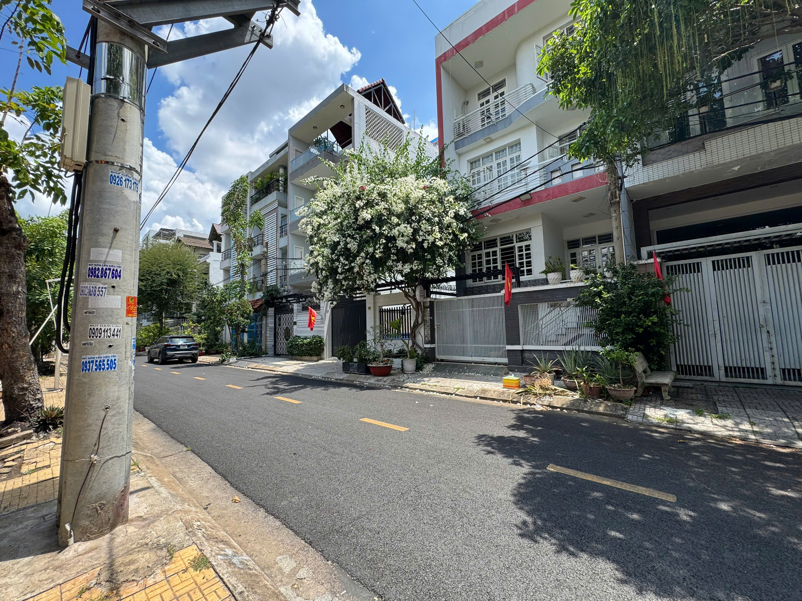 Townhouse for sale in Trung Son residential area, Binh Chanh with 6 floors with fully furnished basement – 120m2 1