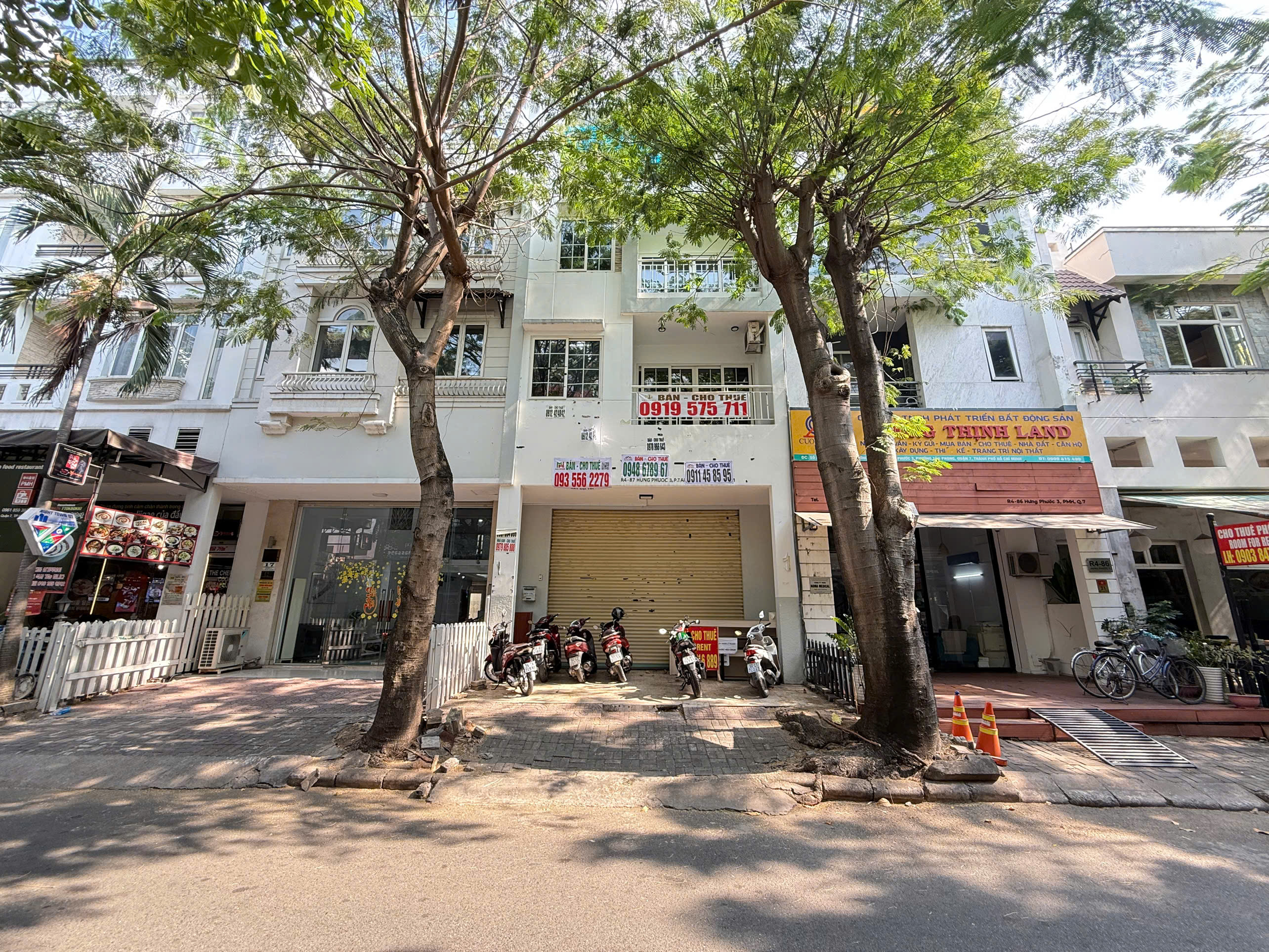 Townhouse for sale in R4-87 Hung Phuoc 3 Phu My Hung building 5 floors with elevator – 111m2 5