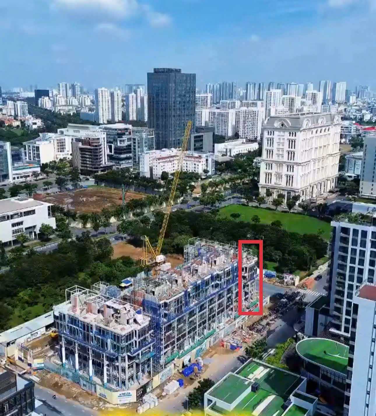 Townhouse for sale Larcade 1 Phu My Hung, District 7 corner apartment with 3 facades to build 5 floors of commercial shop – 382m2