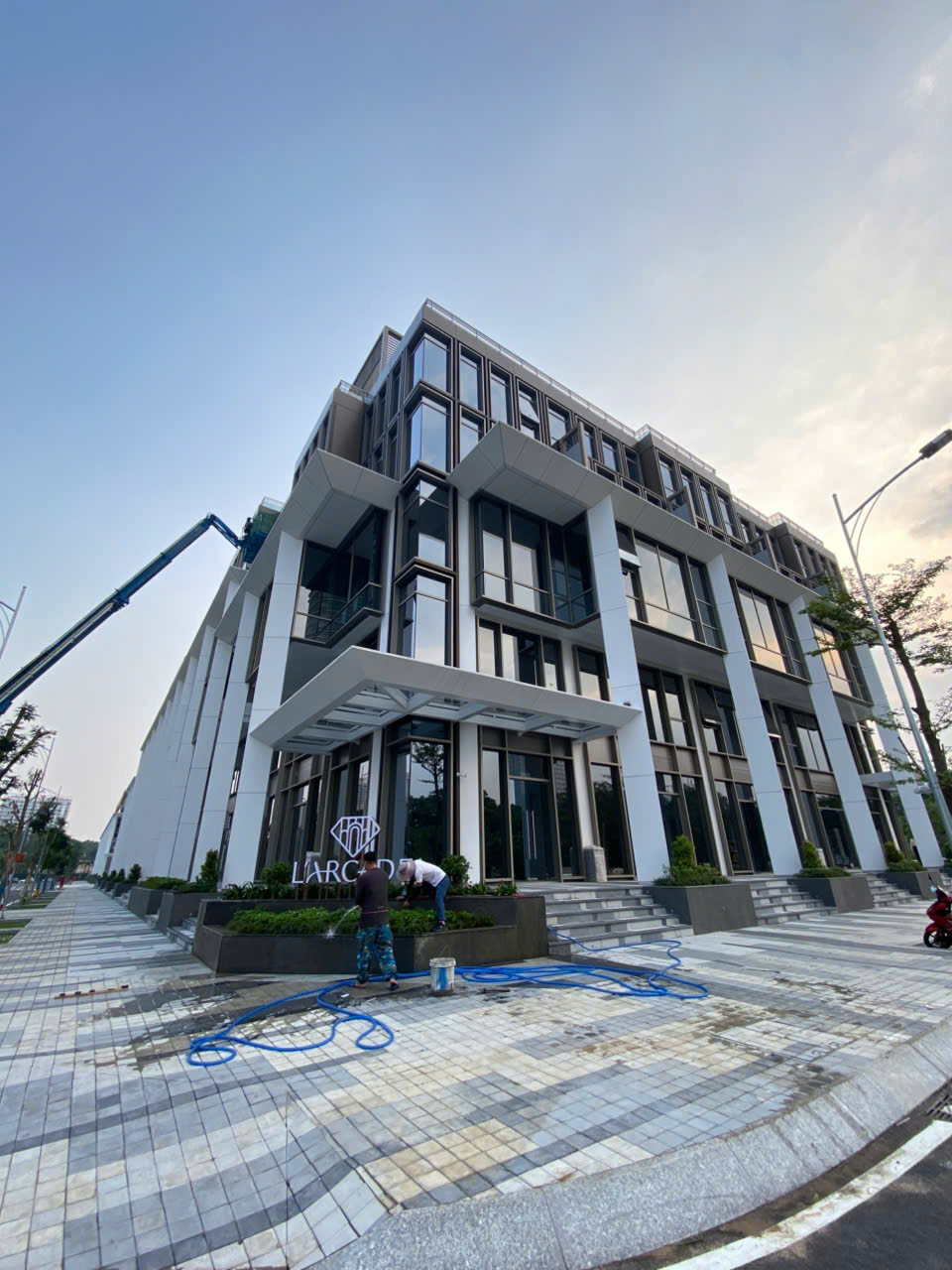 Cho thuê nhà phố kinh doanh The Larcade Phú Mỹ Hưng, Quận 7 xây 6 tầng căn góc Hoa Hậu – 382m2 4