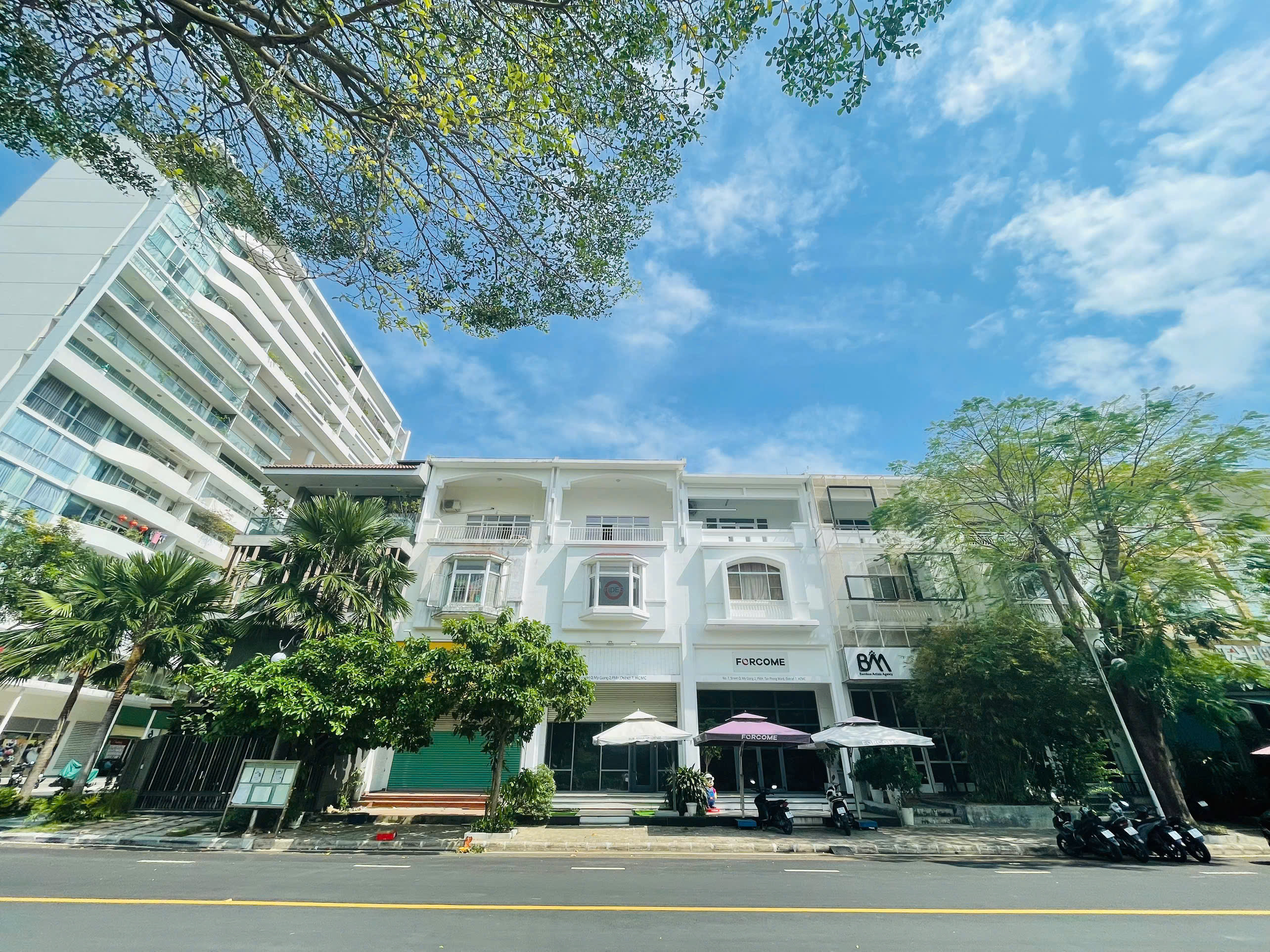 My Giang 2 Phu My Hung townhouse for sale, District 7 built 4 floors with 2 facades for rent 45 million/month – 108m2 2