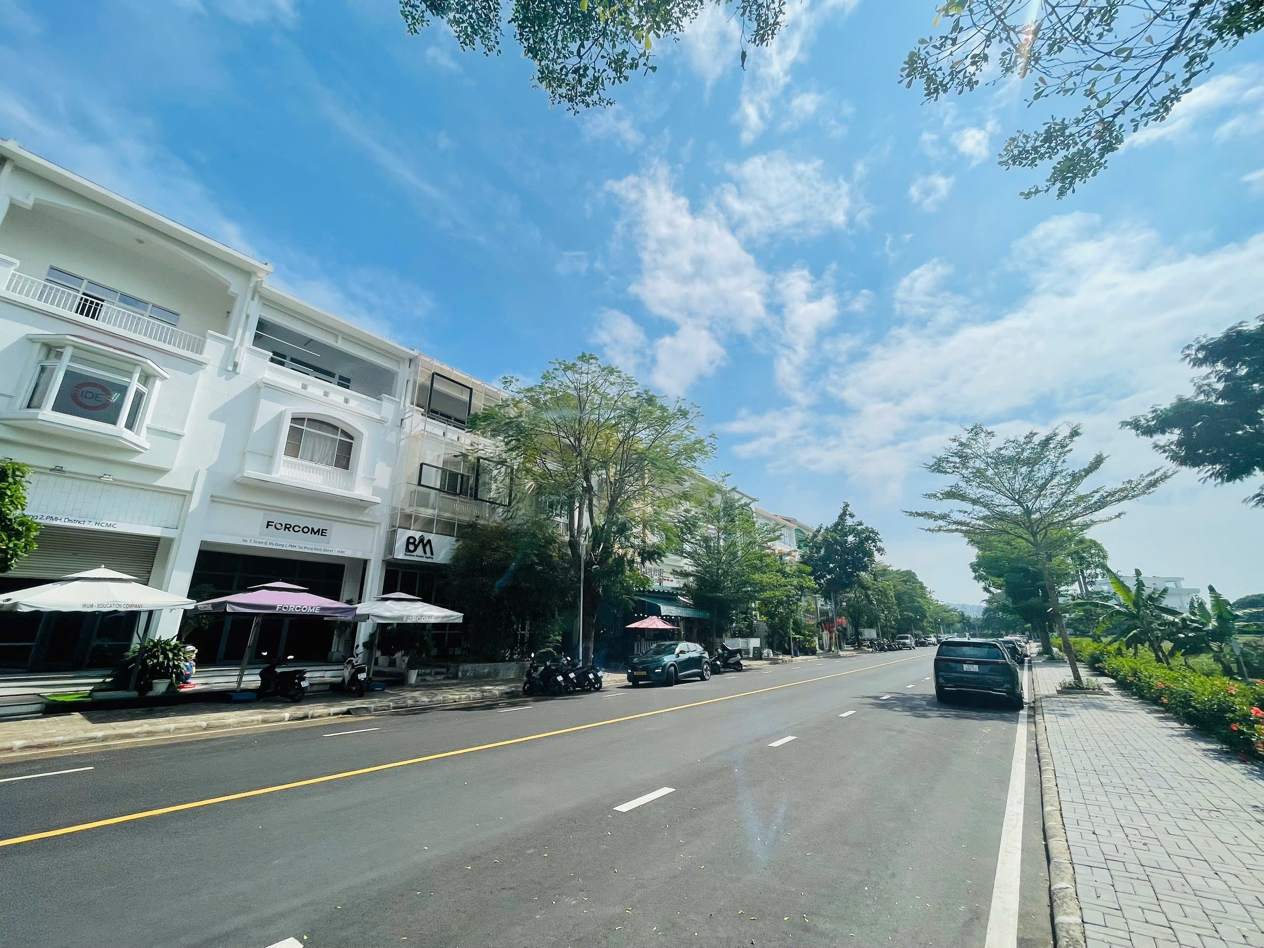 My Giang 2 Phu My Hung townhouse for sale, District 7 built 4 floors with 2 facades for rent 45 million/month – 108m2 1