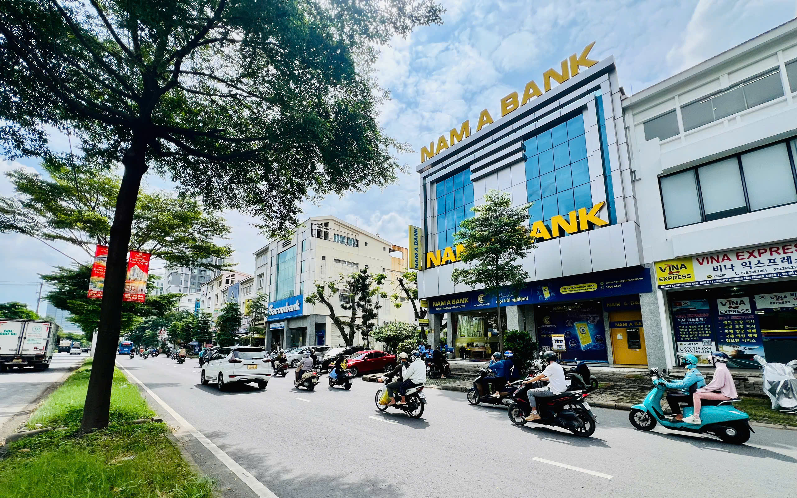 Bán nhà phố Mỹ Hoàng Phú Mỹ Hưng, Quận 7 xây 4 tầng mặt tiền Nguyễn Văn Linh – 111m2 9