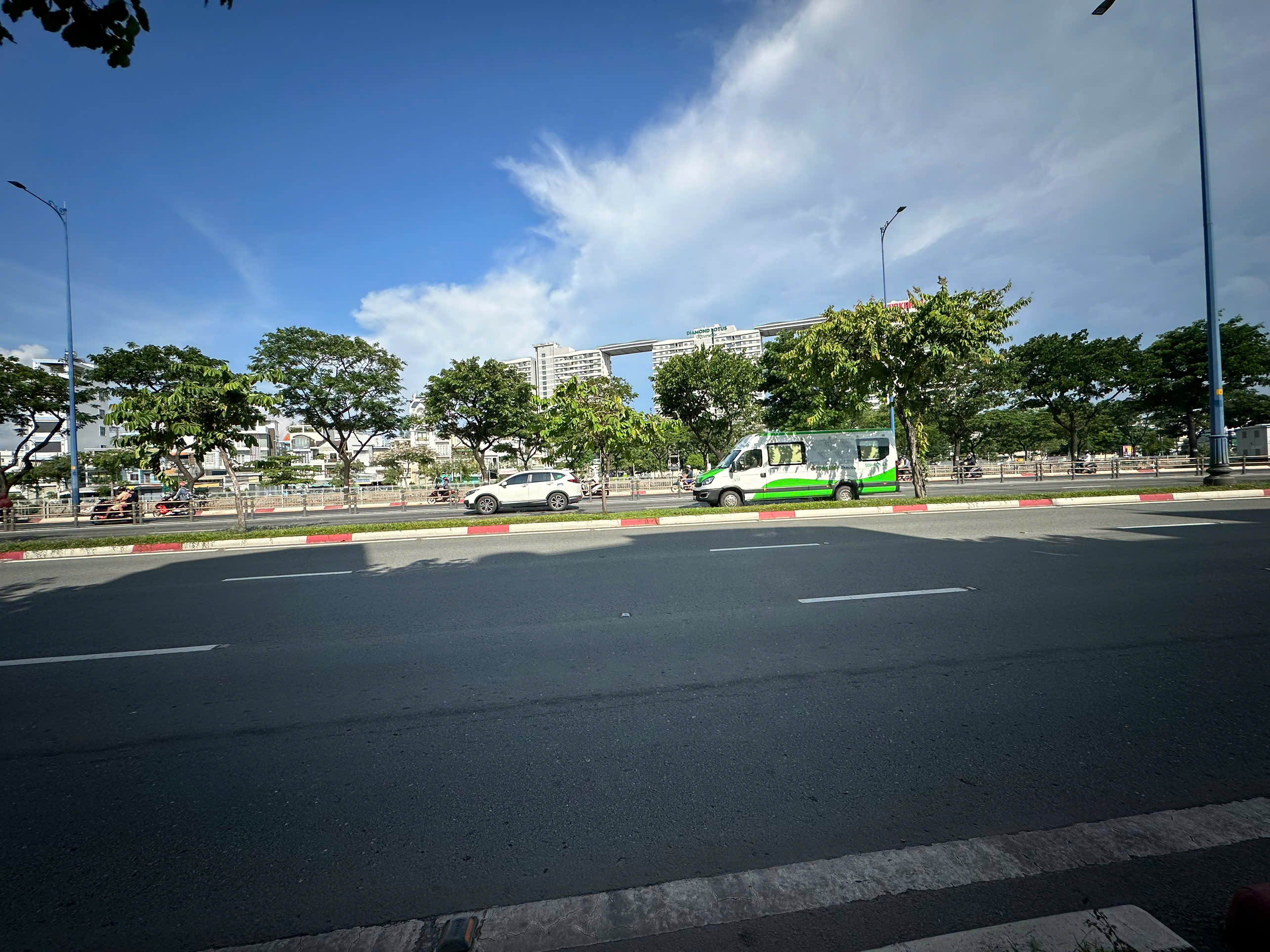 Townhouse for sale in Vo Van Kiet, Ward 5, District 5 with 4 floors with elevator facing East – 120.4m2 3