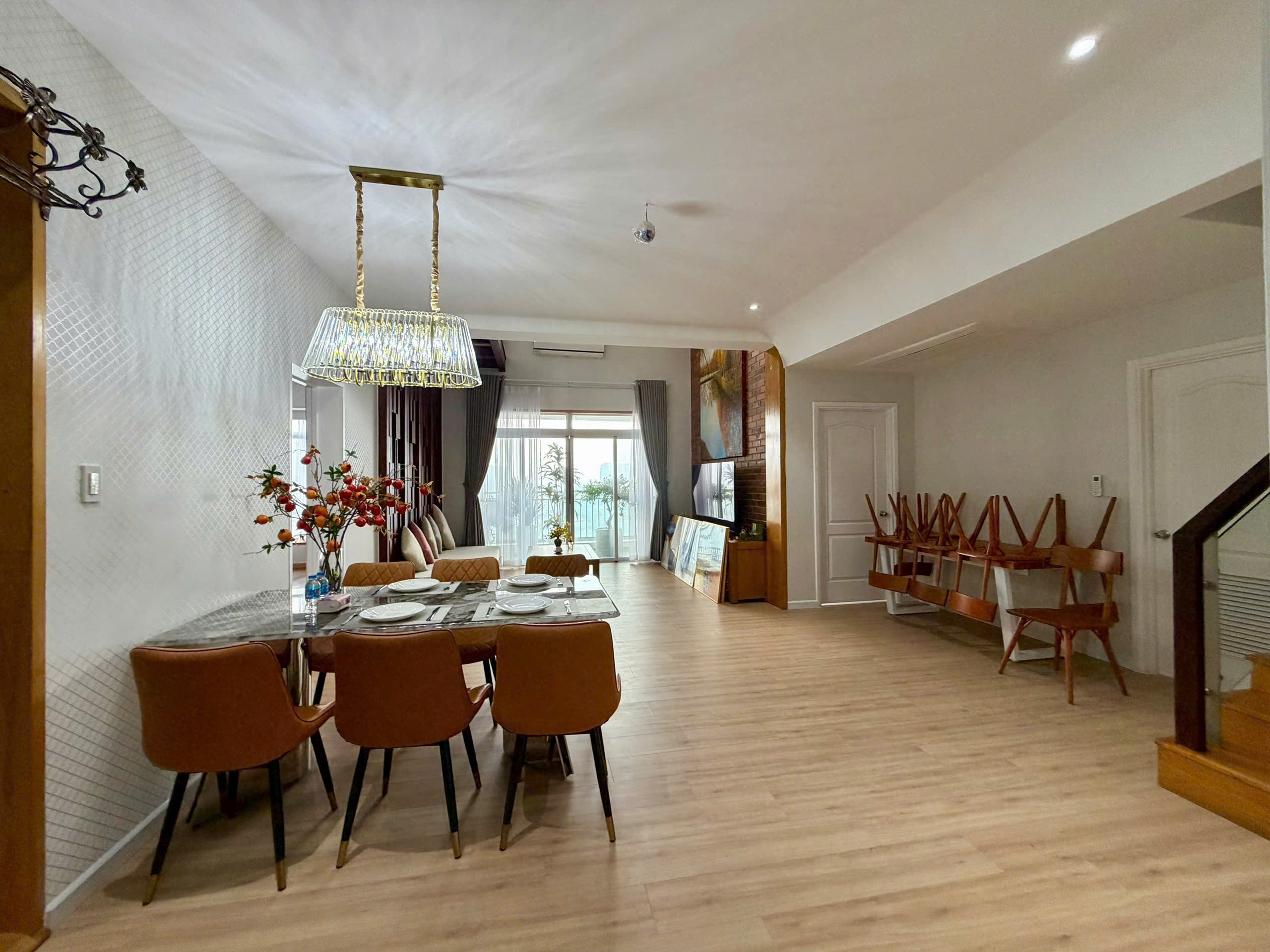 Cho thuê penthouse Riverside Residence Phú Mỹ Hưng có 4 phòng ngủ nội thất đẹp view biệt thự - 227m2 6