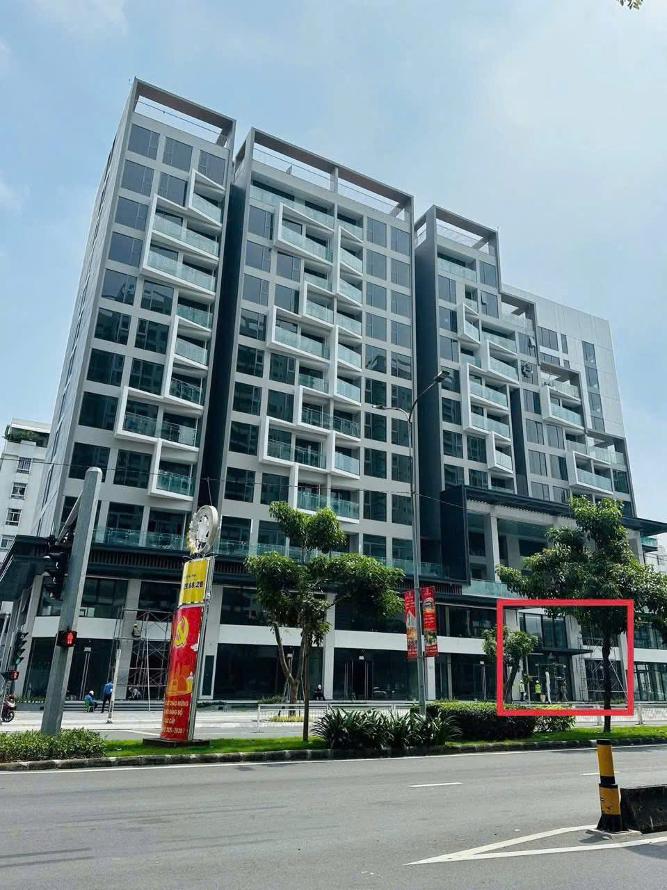 Bán hoặc cho thuê shophouse The Aurora Phú Mỹ Hưng Quận 7 có 1 lầu mặt tiền Nguyễn Lương Bằng -117m2 3
