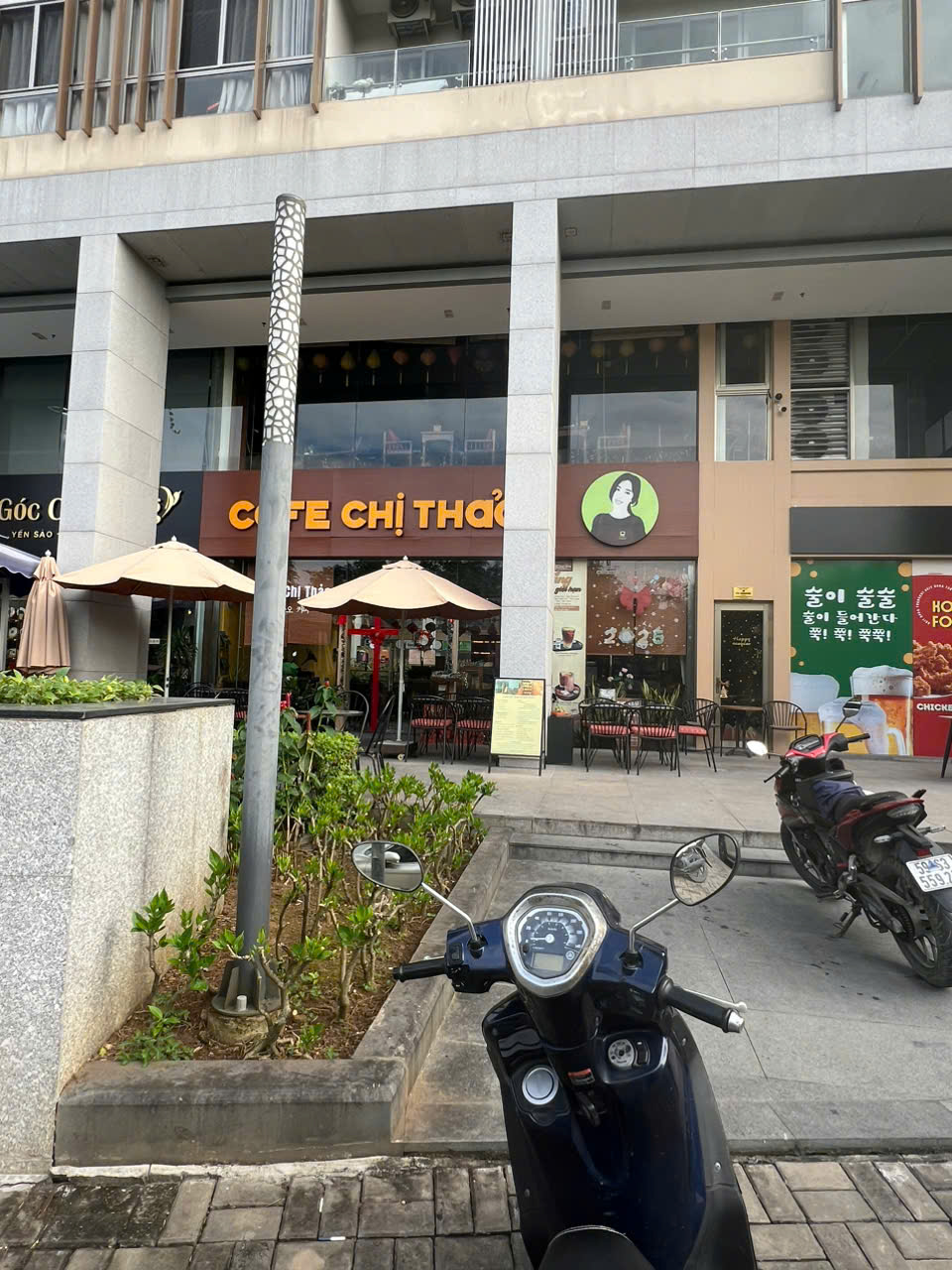 Shophouse for rent in Midtown Phu My Hung, District 7 with 1 floor and 2 facades with many car parking spaces 7