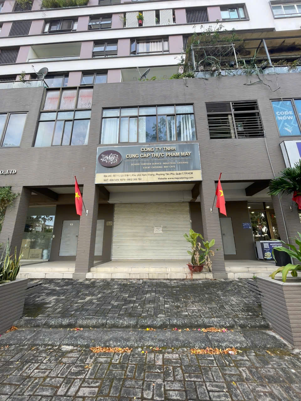 Shophouse for sale in Nam Khang Phu My Hung, District 7 with ground floor + floor, front of Nguyen Luong Bang street – 192m2