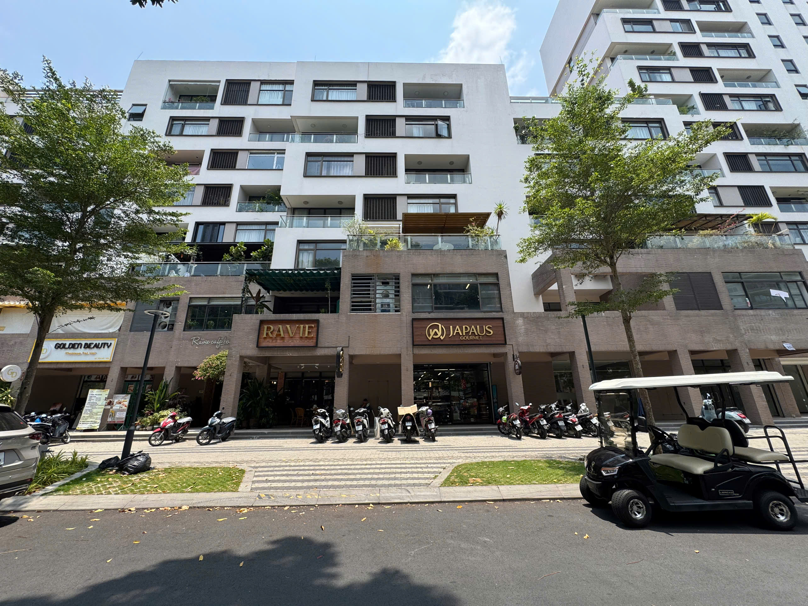 Bán shophouse Panorama Phú Mỹ Hưng mặt tiền đường Tôn Dật Tiên có lầu đang cho thuê – 153.09m2 7