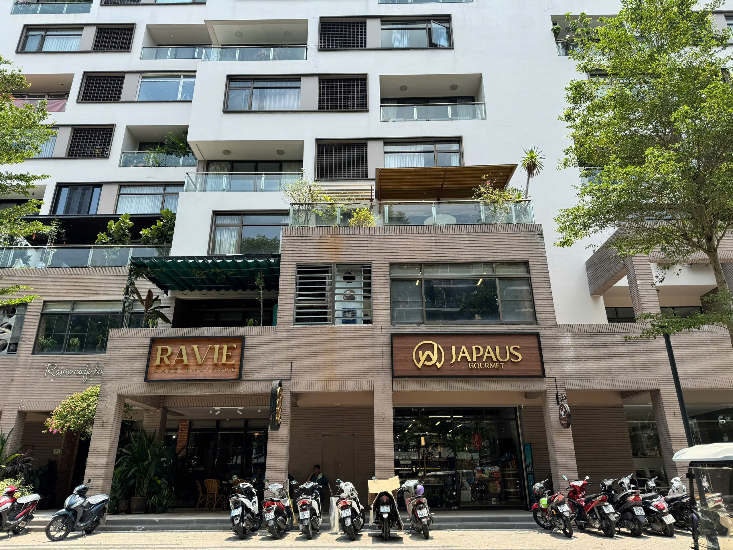 Bán shophouse Panorama Phú Mỹ Hưng mặt tiền đường Tôn Dật Tiên có lầu đang cho thuê – 153.09m2