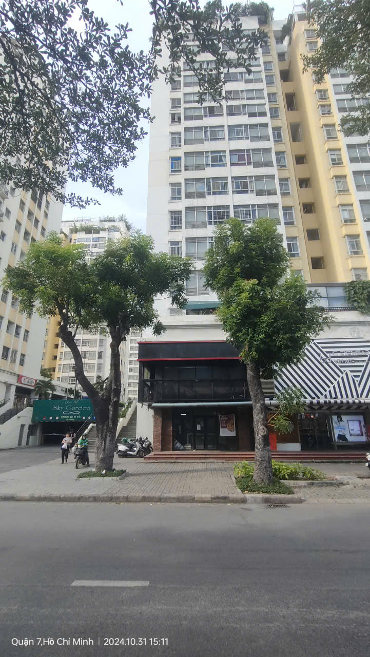 Shophouse for rent at Sky Garden 1 Phu My Hung, District 7, corner apartment with 1 floor multi-industry business 7