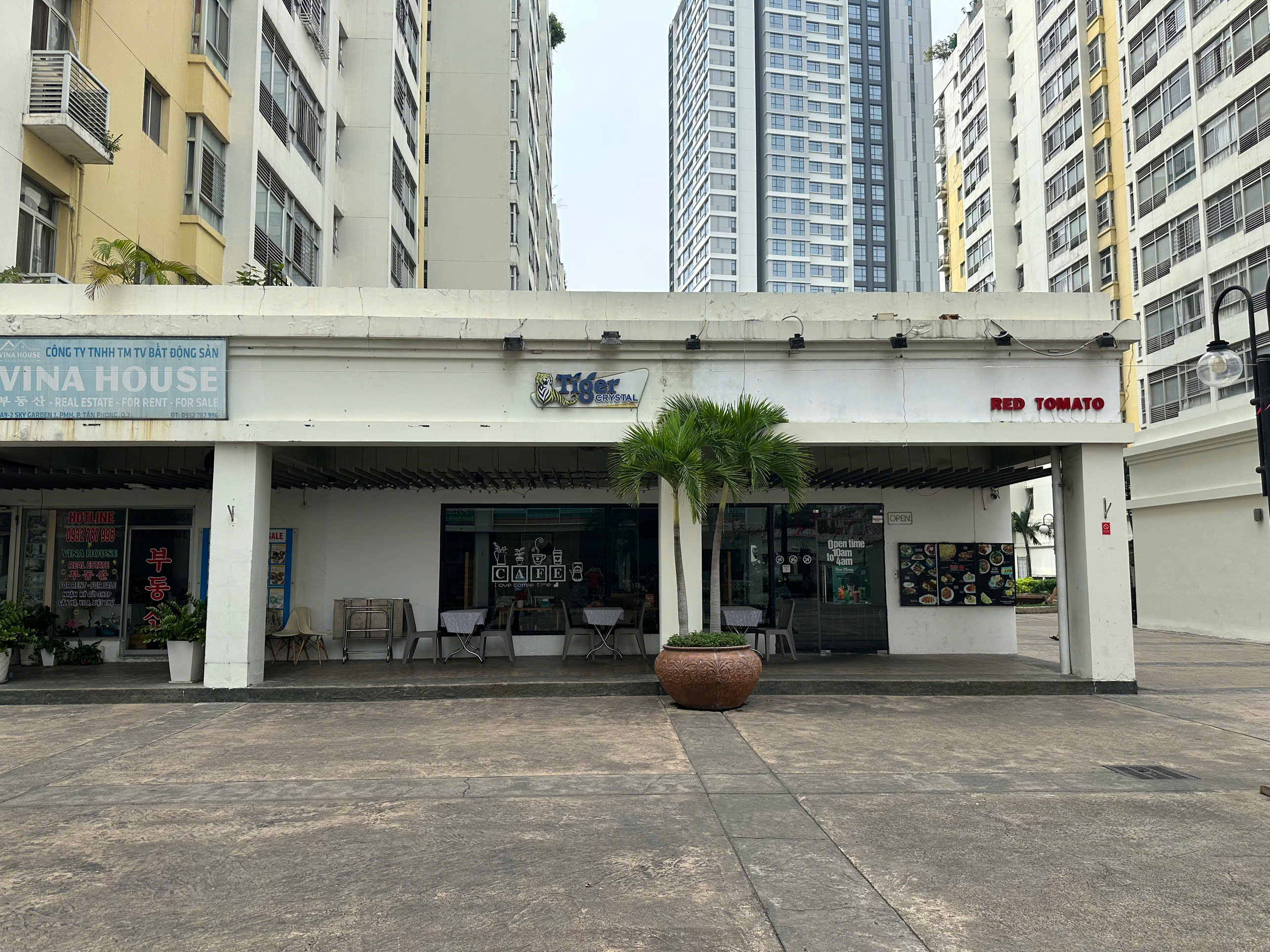 Bán shophouse Sky Garden Phú Mỹ Hưng, Quận 7 tầng 2 lối đi nội bộ đang cho thuê 1800 USD/tháng