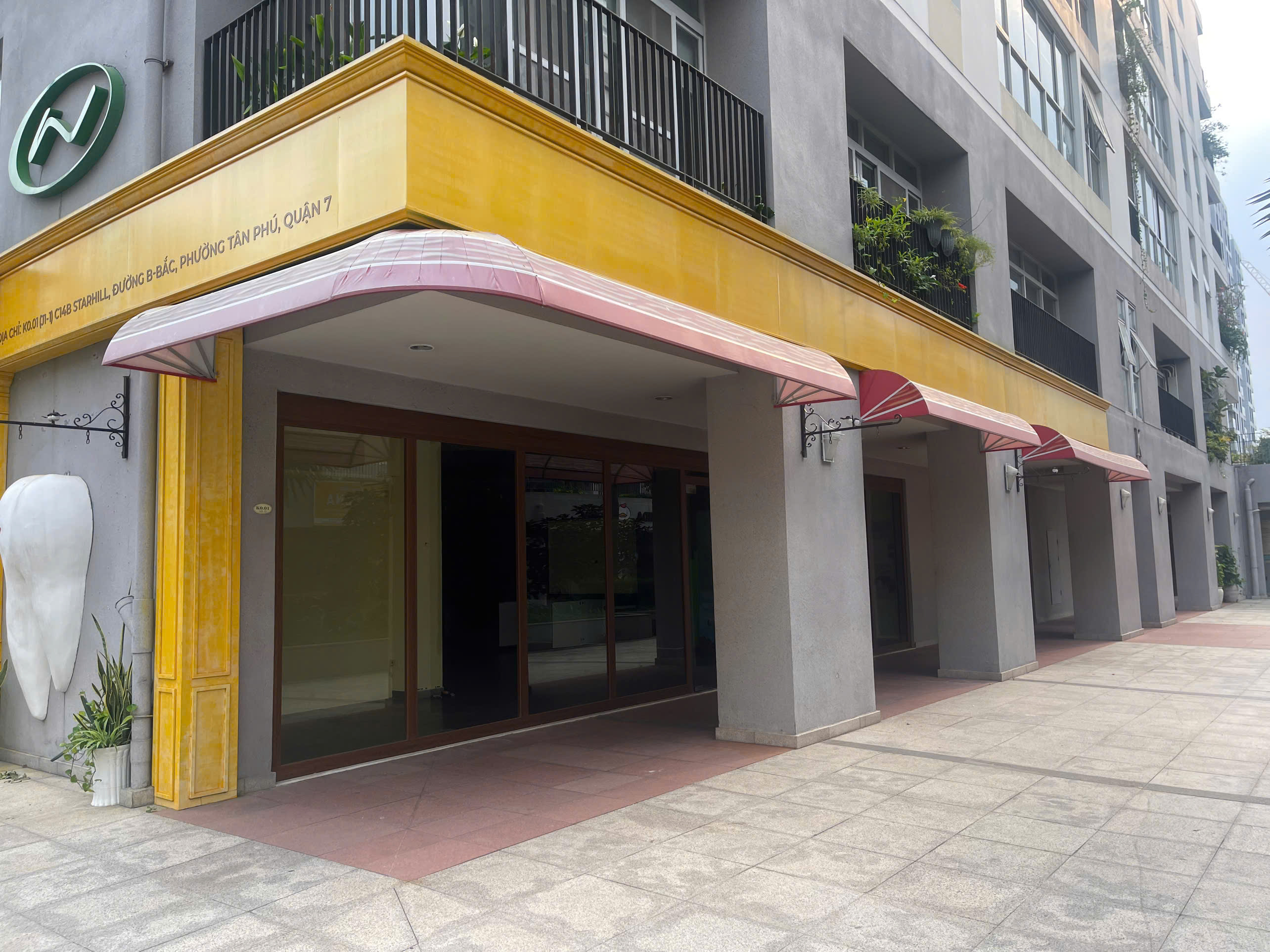 Selling or renting shophouse Star Hill Phu My Hung, District 7 corner apartment with 1 floor 1