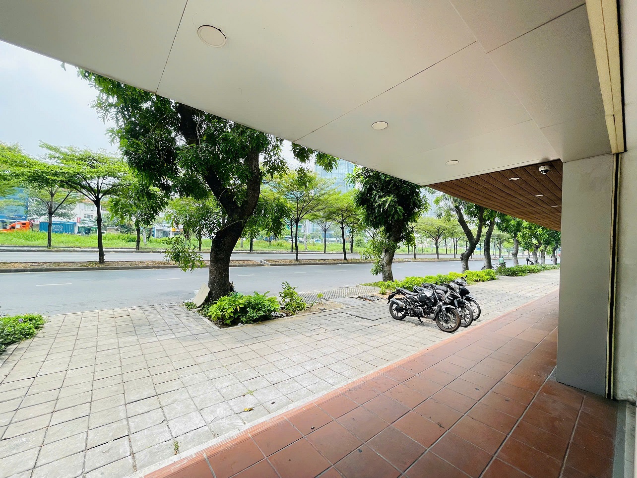 Bán hoặc cho thuê shop Sky Garden 1 Phú Mỹ Hưng, Quận 7 có 1 lầu mặt tiền Nguyễn Văn Linh – 180m2 4