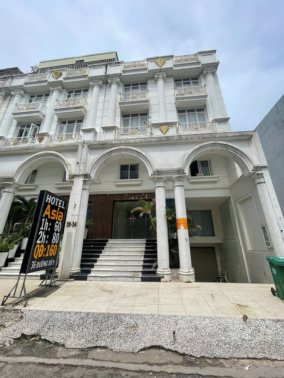 Serviced apartment building for sale Trung Son residential area, Binh Chanh built 6 floors with 18 bedrooms, East facing – 148m2