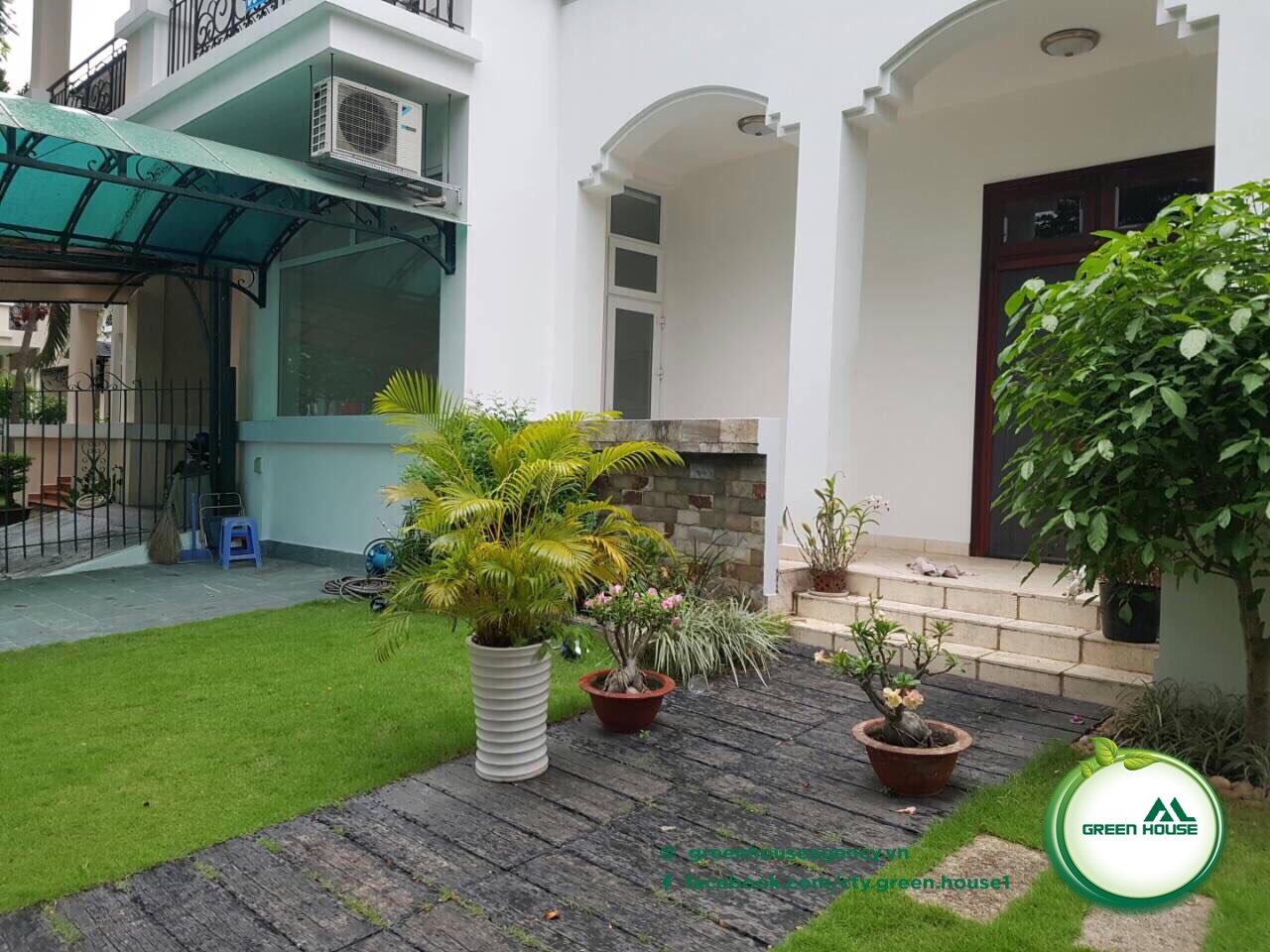 VILLA FOR RENT IN PHU MY HUNG