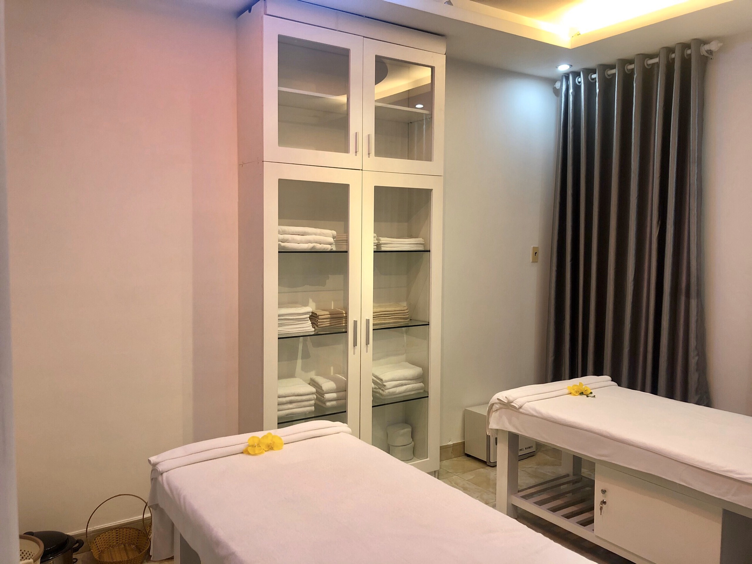 CẦN CHO THUÊ CĂN GÓC NHÀ PHỐ KINH DOANH DIAMOND SPA HƯNG GIA 4 ĐƯỜNG PHAN KHIÊM ÍCH VÀ BÙI BẰNG ĐOÀN 8