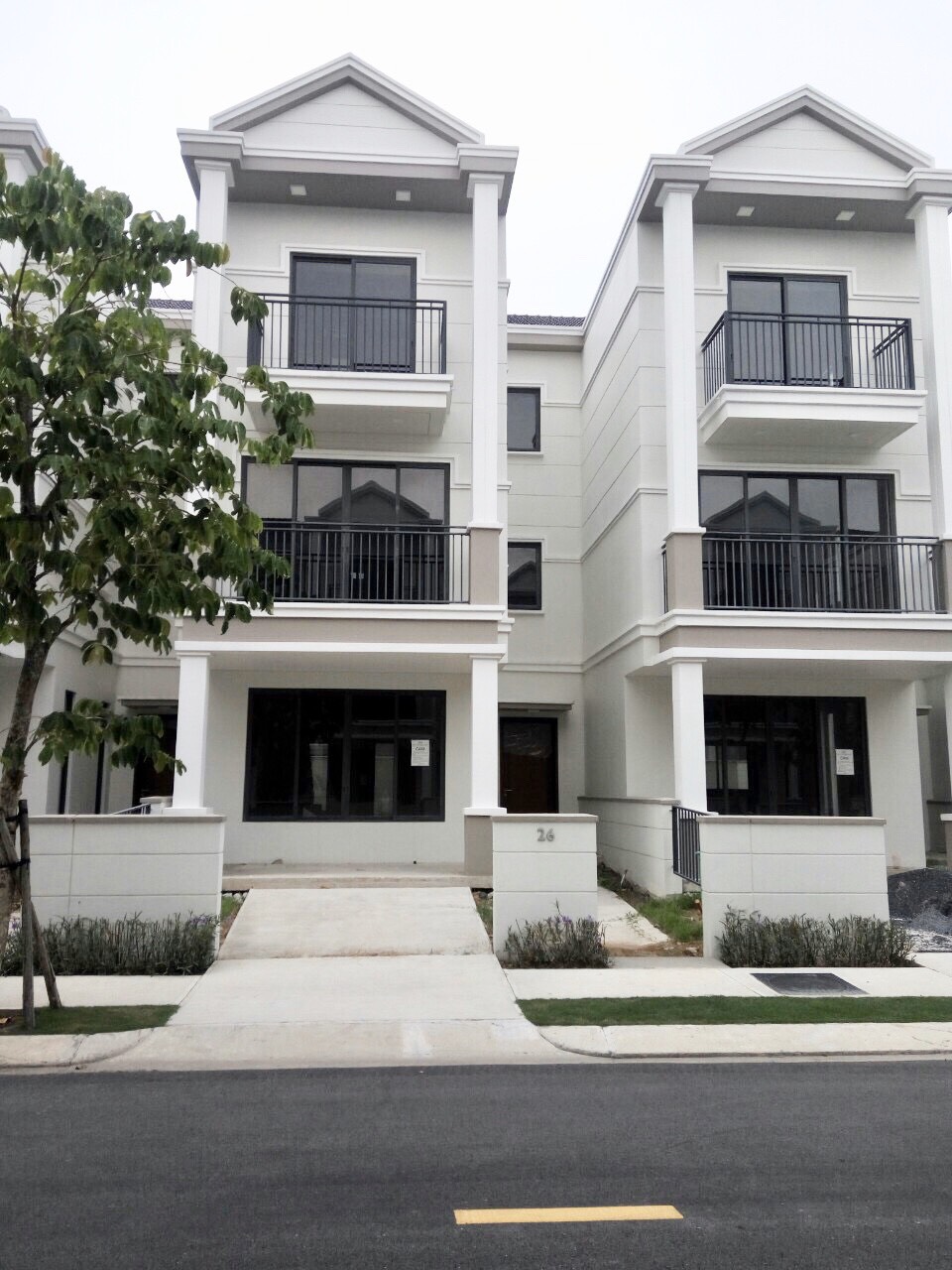 FOR SALE NINE SOUTH VILLA ON NGUYEN HUU THO NHA BE DISTRICT