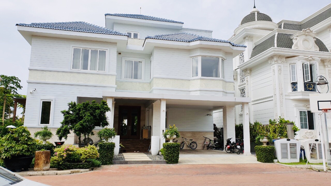 For Sale Chateau Villa in Phu My Hung- District 7 10