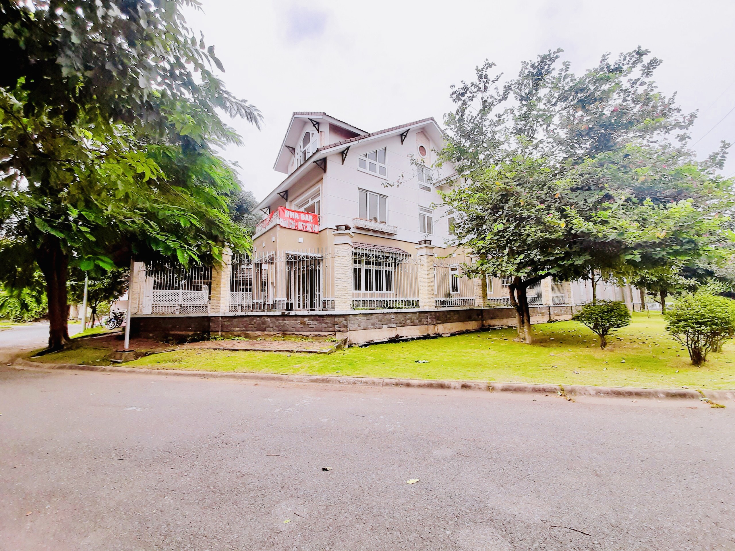 For Sale Nam Long Villa - Tran Trong Cung street - District 7