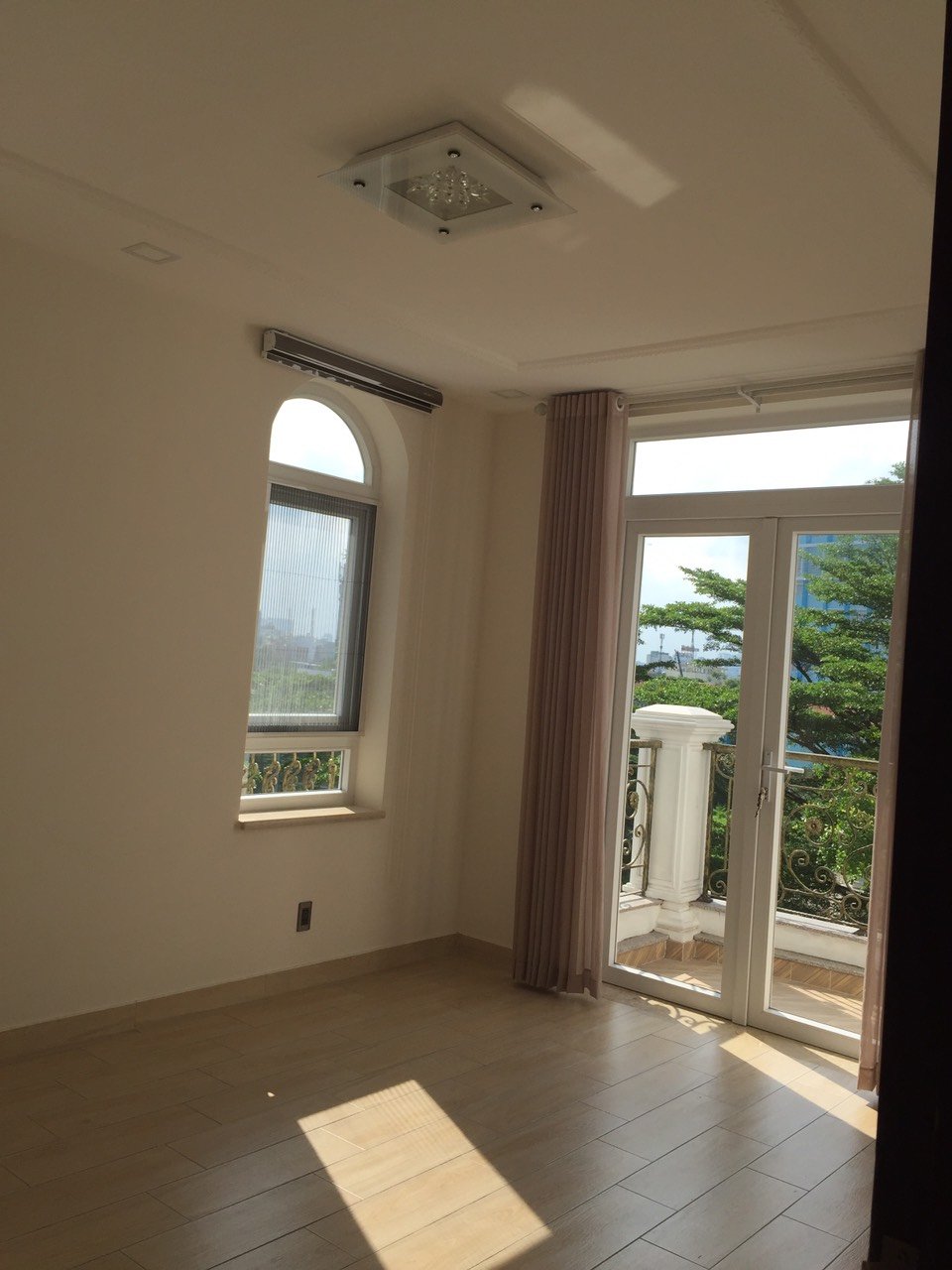 Villa for rent City land District 7 7