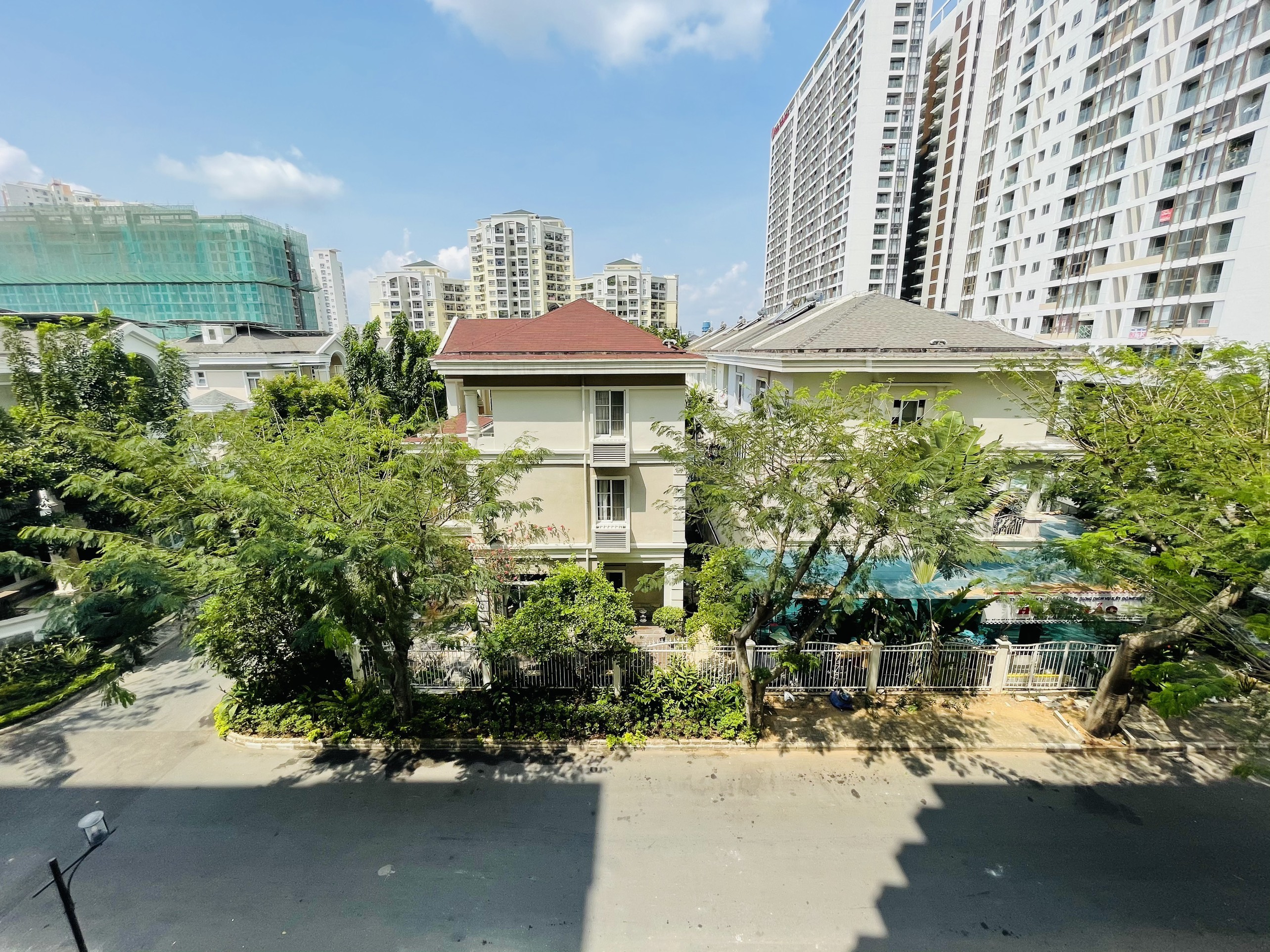 Canh Vien Apartment For Sale - Phu My Hung - District 7  6